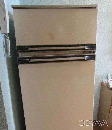 Продаю двухкамерный холодильник Минск-15 б/у. Параметры:морозилка-45 л., холодил. . фото 1