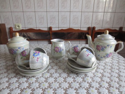 Високоякісні різноманітні чайні і кавові набори та горнятка радянського виробниц. . фото 4