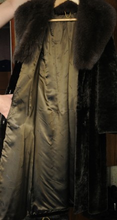 Продам пальто из мутона, с песцовым воротником в тон меха, цвет олива.НОВОЕ! пр-. . фото 5