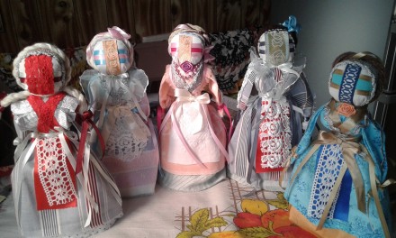 оригинальный подарок и стильный сувенир из Украины.
цена за одну
кукла мотанка. . фото 2