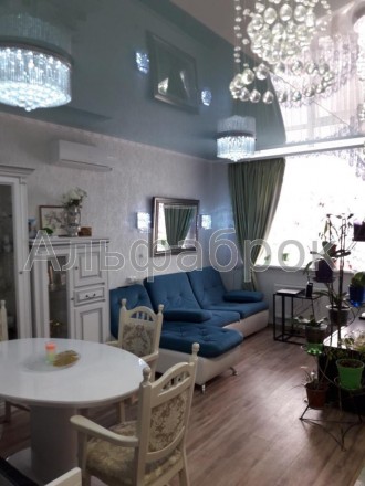  2 комнатная видовая квартира в Киеве предлагается к продаже. Квартира с качеств. . фото 2