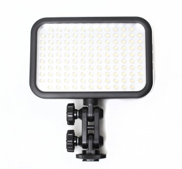Накамерный свет Godox LED-126



В комплекте рассеивающий фильтр и оранжевый. . фото 2