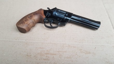 Продам револьвер Zbroia profi 4,5" Експортний варіант
В рідній красці 
За. . фото 7