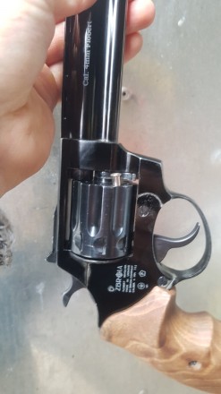 Продам револьвер Zbroia profi 4,5" Експортний варіант
В рідній красці 
За. . фото 5