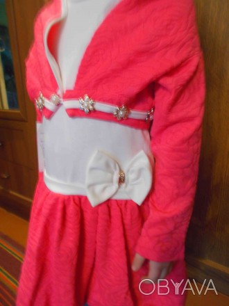 Продам абсолютно новое с бирками детское платье с жилеткой с длинными рукавами и. . фото 1