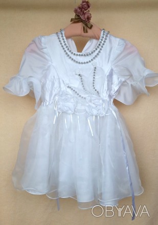 Продам детское нарядное платье:
* платье цельное с рукавами воланами
* застежк. . фото 1