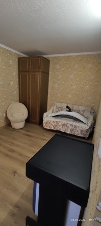 Квартира отдельно стоящая на втором этаже,без земли, остановка з-д Промсвязь,Вто. Киевский. фото 7