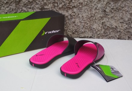Сланцы женские Rider Splash Slide Fem черно-розовые
Полный ассортимент обуви  t. . фото 4
