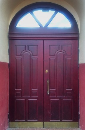 Изготовление и профессиональный монтаж входных бронированных дверей для квартир . . фото 5