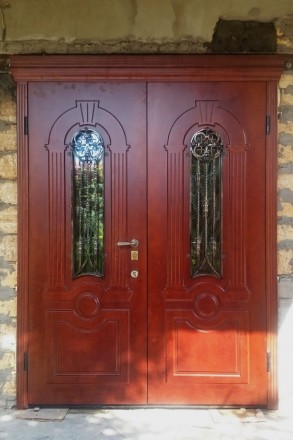 Изготовление и профессиональный монтаж входных бронированных дверей для квартир . . фото 6