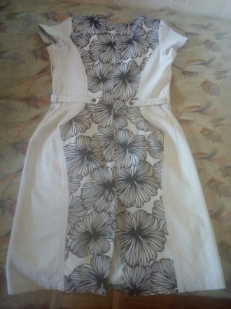 продам летнее льняное платье серого цвета с эффектным принтом спереди и сзади в . . фото 3