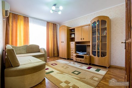 Квартира посуточно в центре (Ушакова/Суворова). Херсон. фото 1 Квартира посуточно в центре (Ушакова/Суворова). Херсон. фото 1