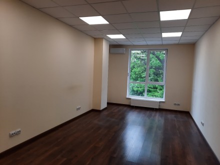 Без комиссии офисы 65-200 кв.м., БЦ на Подоле, рядом метро. Киев. фото 1