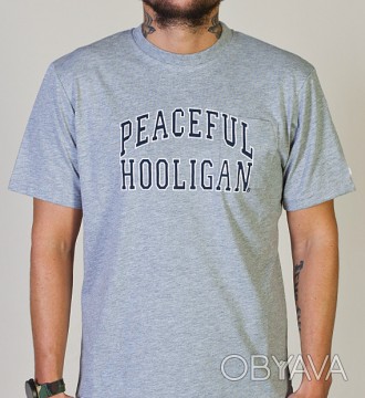 
Peaceful Hooligan – это идеальный выбор для похода на футбольный матч, дружеску. . фото 1
