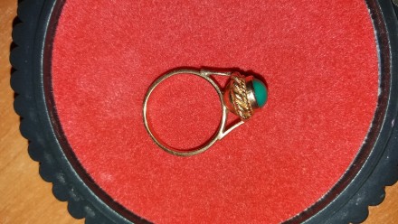 Эксклюзивное золотое кольцо с бирюзой. Прекрасная работа  ювелиров советского пе. . фото 2