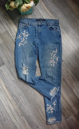 Женские джинсы мом с вышивкой и потертостями состояние идеальное
Размер 28 наш . . фото 9