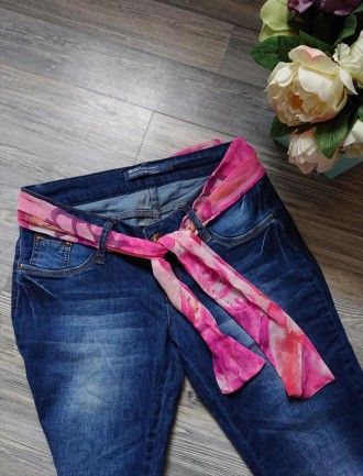 Стильные красивые джинсы.
фирма Revolt
размер 30, замеры:
ПО талия 38см, ПО б. . фото 11