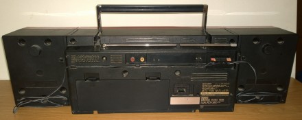 Магнитола SHARP QT-94 (модель около 1985 г., сделана в Японии). Топовая модель.
. . фото 8