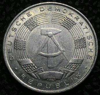 50 пфеннигов 1971 года. ГДР.. . фото 3