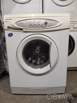 Полностью рабочая стиральная машинка
в хорошем состоянии белинькая, без ржавчин. . фото 1