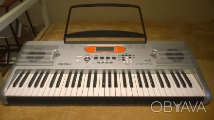 Прокат синтезатора Medeli M-5,  динамическая клавиатура, клавиши полноразмерные,. . фото 1