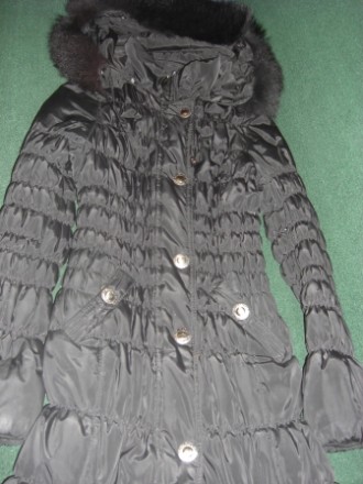 Пальто для девочки с капюшоном, на молнии. Осень- тёплая зима.
Длина-87см, рука. . фото 3