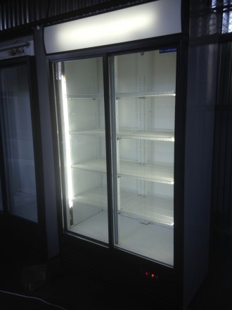 Шафа холодильна пивна, скляні розсувні двері.
Стінки можуть бути пофарбовані і . . фото 2