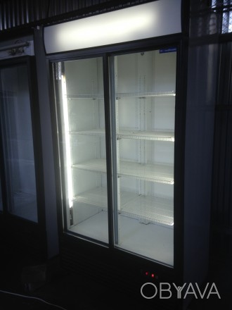 Шафа холодильна пивна, скляні розсувні двері.
Стінки можуть бути пофарбовані і . . фото 1
