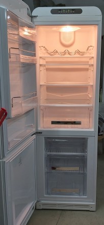 Холодильник 2018г Смег Smeg FAB32RBN1 А++ белый 328л LED No Frost 41дБ
Доставка. . фото 9