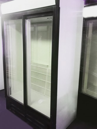 Холодильный шкаф бу 1200л
двухдверный, раздвижная дверь.
Подсветки по бокам и . . фото 2