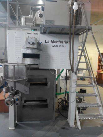 Линия для производства макарон La Monferrina 300 кг/час б/у 
Состав линии:
1. . . фото 2