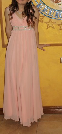 Продам гарне вечірне плаття в відмінному стані б/у- колір пудра розмір 42-44. зр. . фото 2