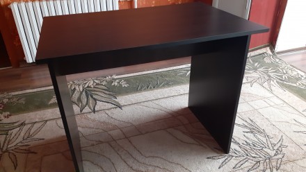 Продам новый компьютерный стол , только изготовлен,цвет венге. Выс720мм.крышка 9. . фото 3