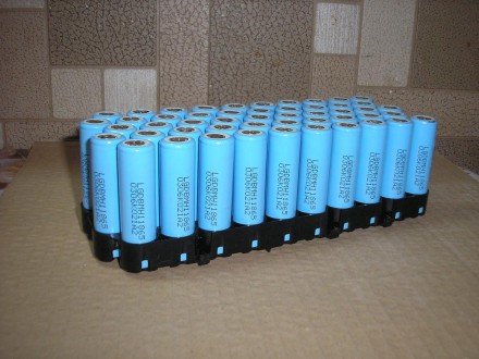 Аккумуляторы высокотоковые 18650
Оригинальные высоко- токовые промышленные аккум. . фото 3