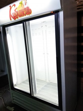 Холодильні шафи бв зі скляними дверима.
Розсувні і розпашні скляні двері. 

П. . фото 5