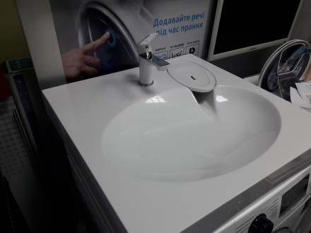 Практичное решение для небольших ванных комнат, раковина над стиральной машиной . . фото 2