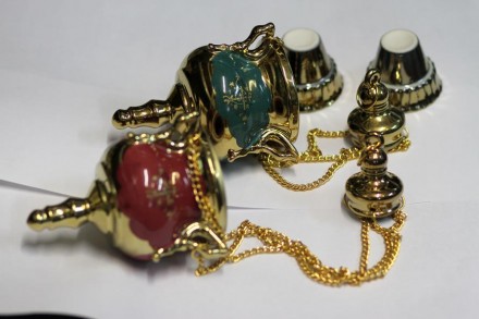 Лампада подвесная

Керамическая с эмалью и крестом, на цепочке, со стаканчиком. . фото 4