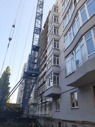 Новый малоэтажный и малоквартирный  дом в стадии строительства на Затонского в р. Суворовский. фото 9