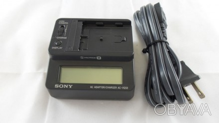 Продам оригинальное зарядное устройство SONY AC-VQ50 в идеальном состоянии. Sony. . фото 1