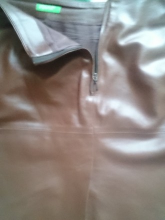 Отличная кожаная юбка, известного итальянского бренда Benetton. Покупала в Греци. . фото 5