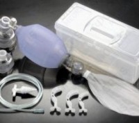 Аппарат ИВЛ с ручным приводом используют в случае дыхательной недостаточности лю. . фото 2
