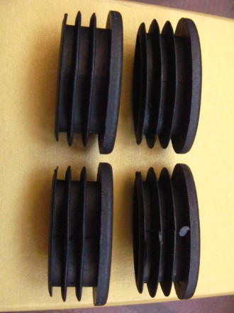 Новые пластиковые оливкоподобные заглушки для ножек стульев. Цена за комплект из. . фото 2