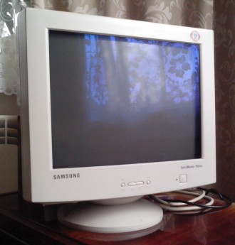 Продам монитор "Samsung Syncmaster 753DFX" (б/у) в отличном состоянии.. . фото 3