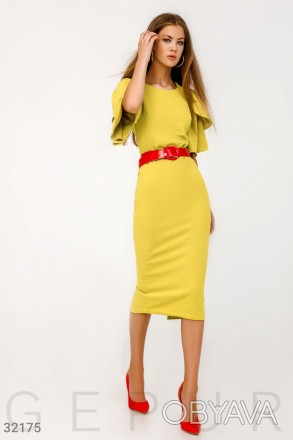Доступные размеры: 2xl, 3xl, 4xl Приталенное платье-миди желтого цвета с круглым. . фото 1