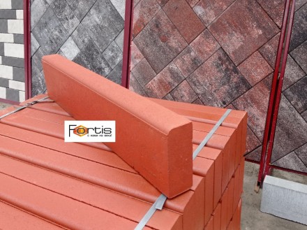 Компания Фортис производство бетонных изделий методом вибропрессованния.
Борт д. . фото 2