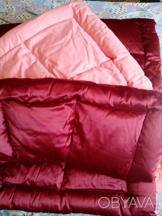 Одеяло пуховое (наполнитель: пух утиный), размер 1,70Х2,10. 
Наперник парашютны. . фото 1