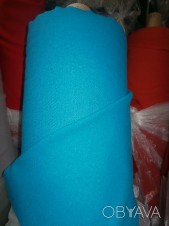 Отрез ткани 1,70 м: 80% шерсть, ширина 1,50 м, цвет ярко-голубой, голубая бирюза. . фото 1