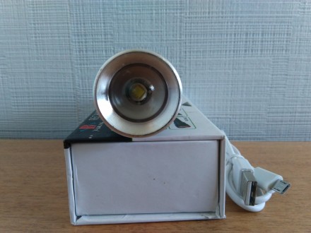 В фонарике  BL-736-T6 установлен мощный светодиод T6 американской фирмы-производ. . фото 5