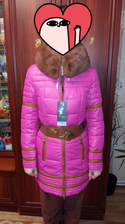 Зимове жіноче пальто . Нове , з етикеткою. Колір красивий малиновий з коричневим. . фото 2