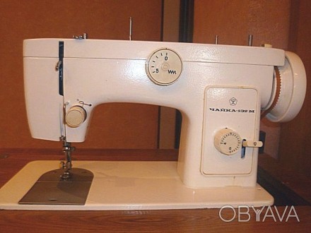 Продається швейна машина Чайка-132М в дуже гарному стані,дз-тел 975 - Показать н. . фото 1